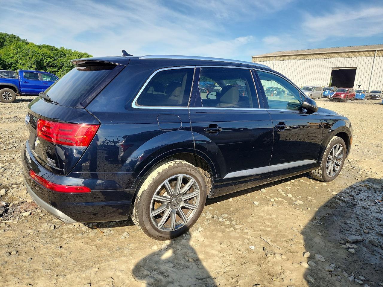 2017 Audi Q7 Premium Plus - Image 3