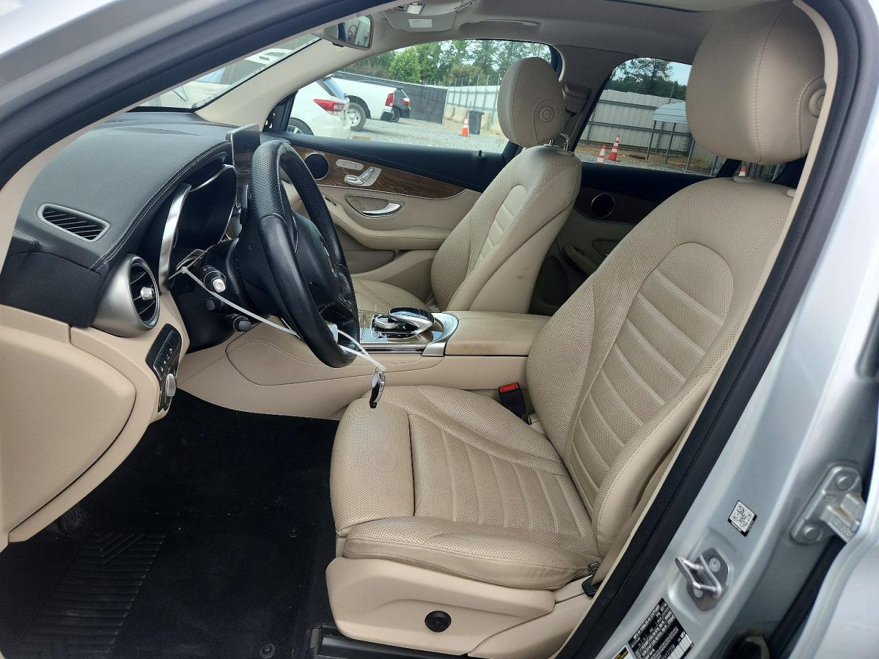 2019 Mercedes-Benz Glc 300 4Matic - Image 7