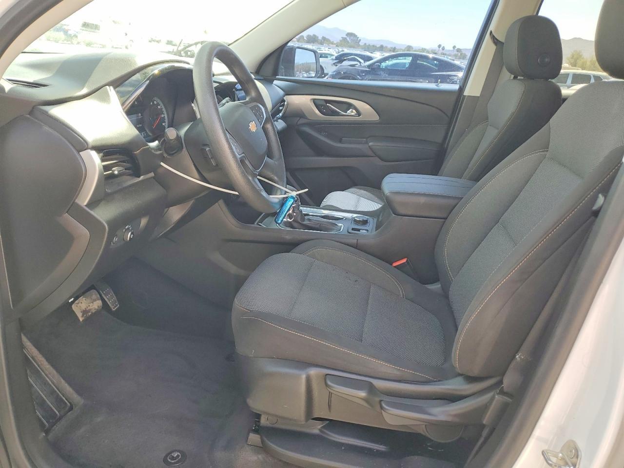 2021 Chevrolet Traverse Ls - Фото 7