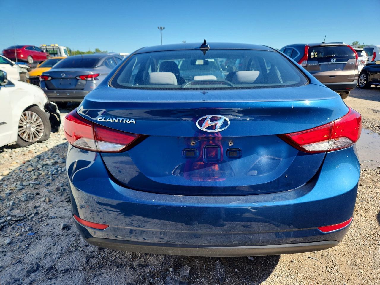 2016 Hyundai Elantra Se - Фото 6