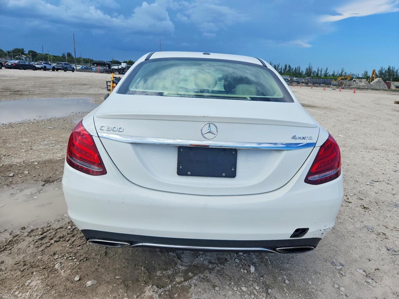 2016 Mercedes-Benz C 300 4Matic - Image 6