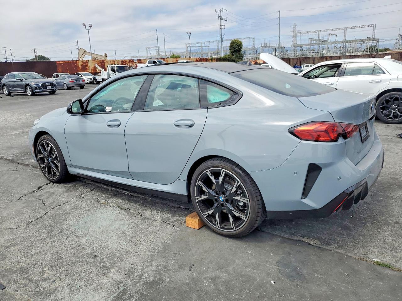 2026 BMW 228 - Фото 2