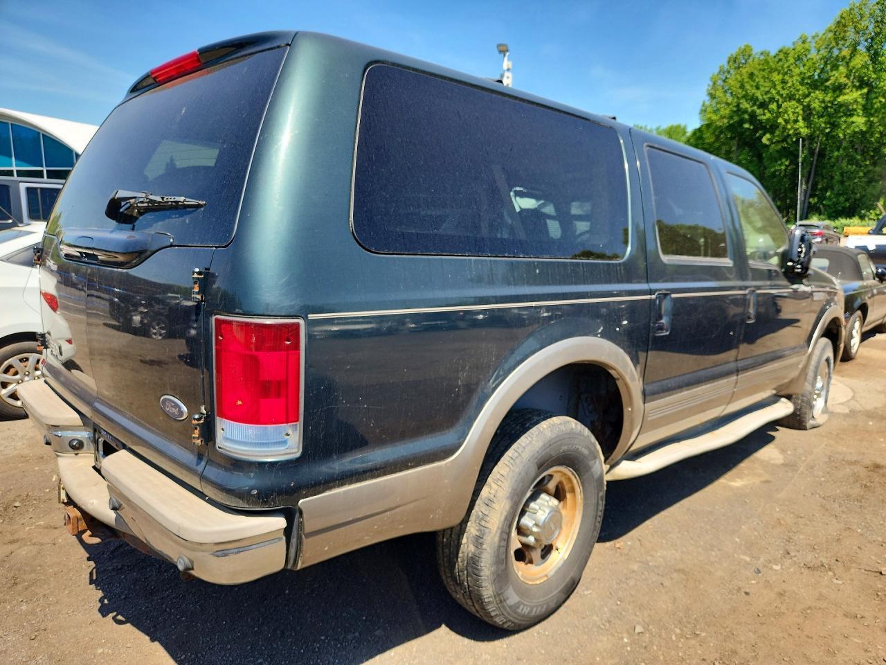 2005 Ford Excursion Eddie Bauer - Image 3