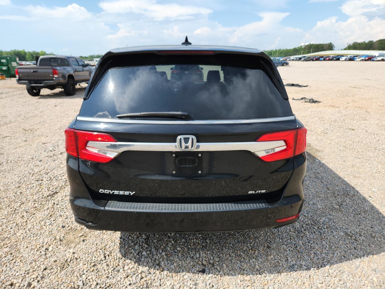 2018 Honda Odyssey Elite - Фото 6