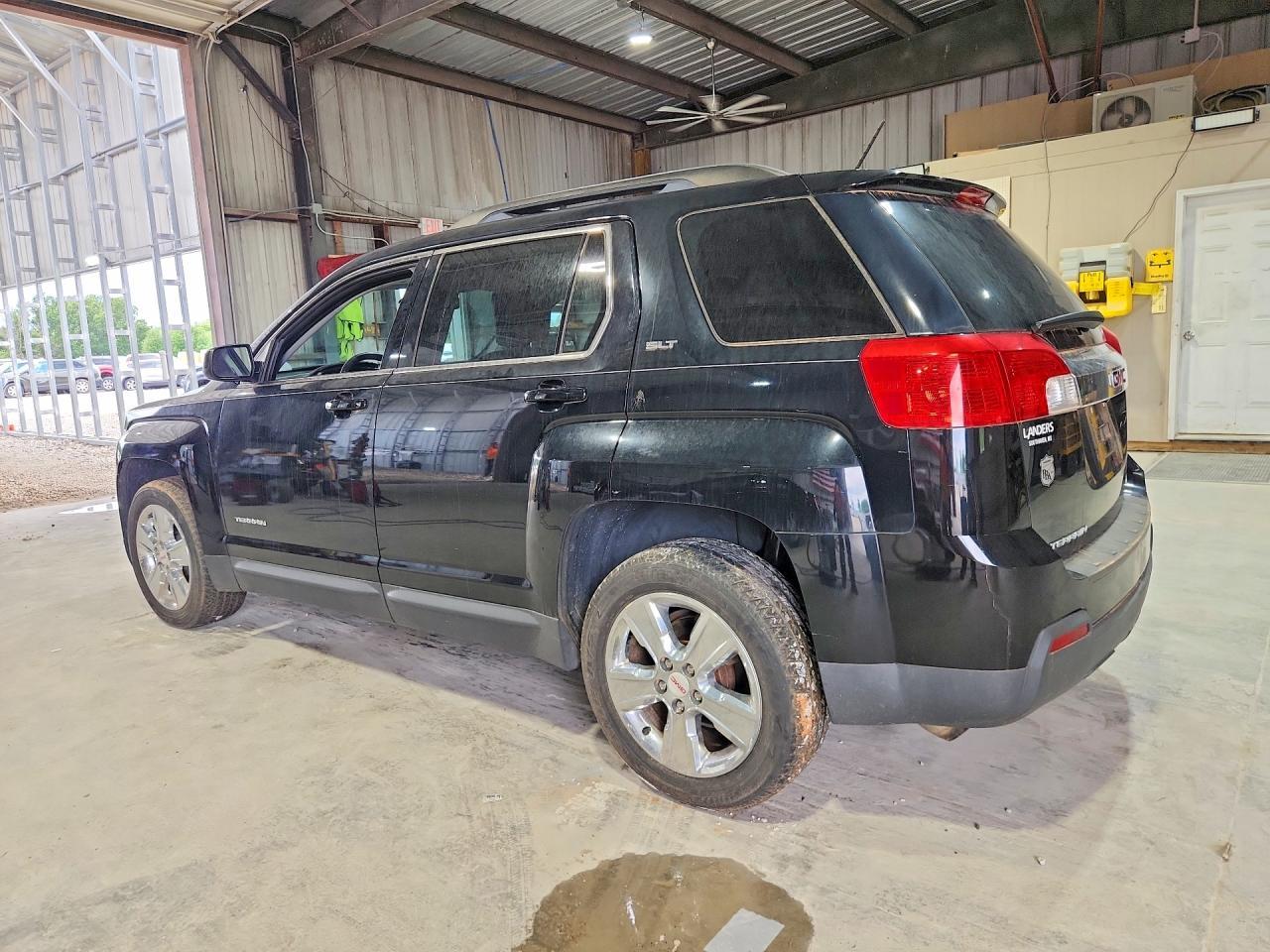 2015 GMC Terrain Slt - Image 2