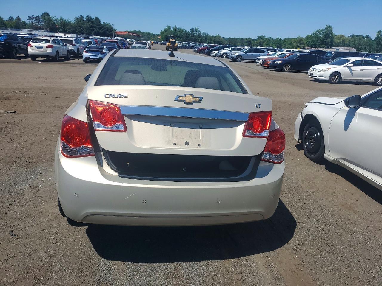2012 Chevrolet Cruze Lt - Image 6