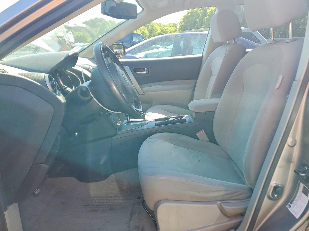 2010 Nissan Rogue S - Image 7