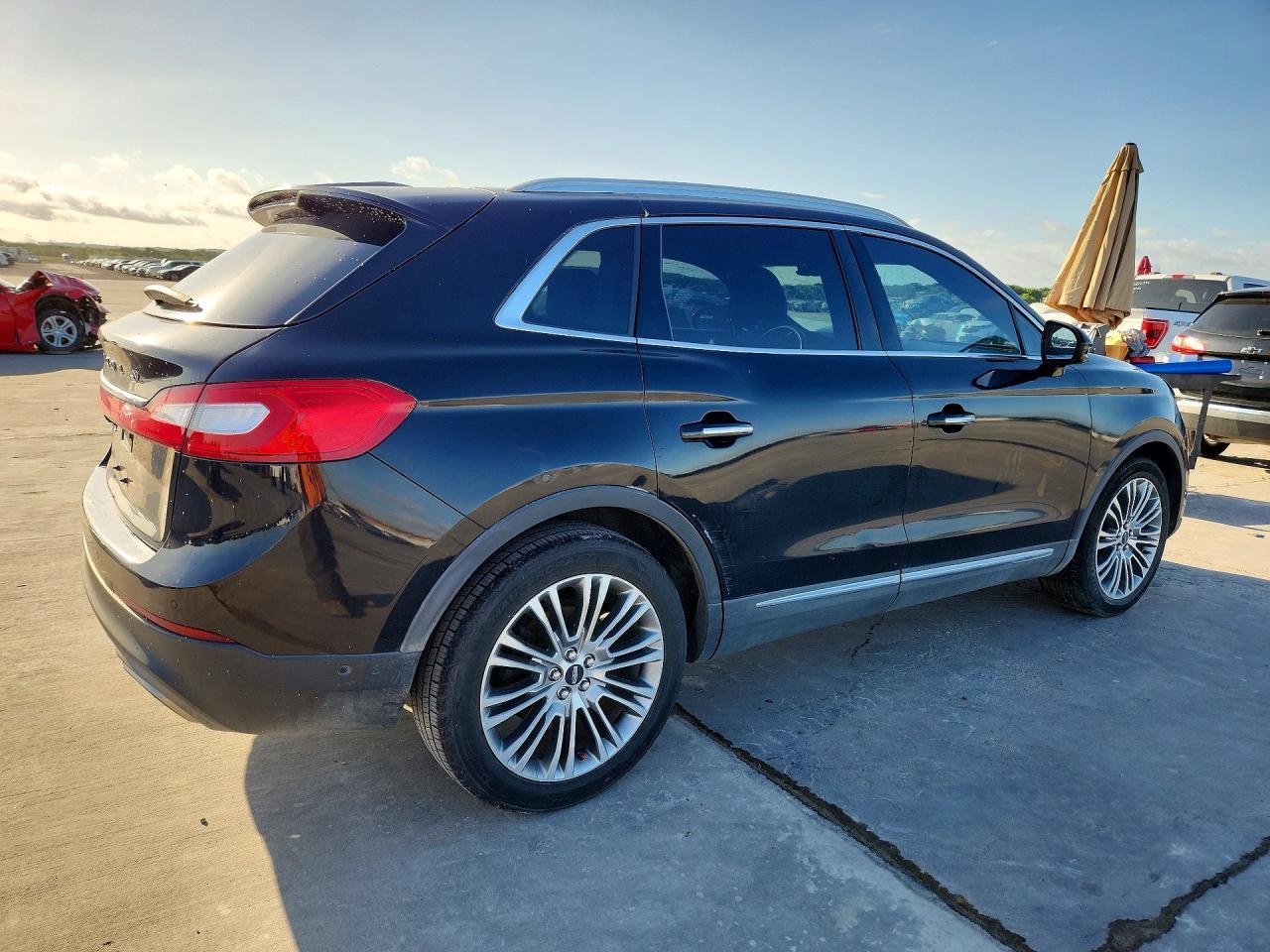 2018 Lincoln Mkx Reserve - Image 3