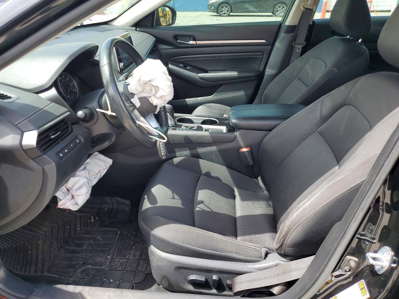 2021 Nissan Altima Sv - Image 7