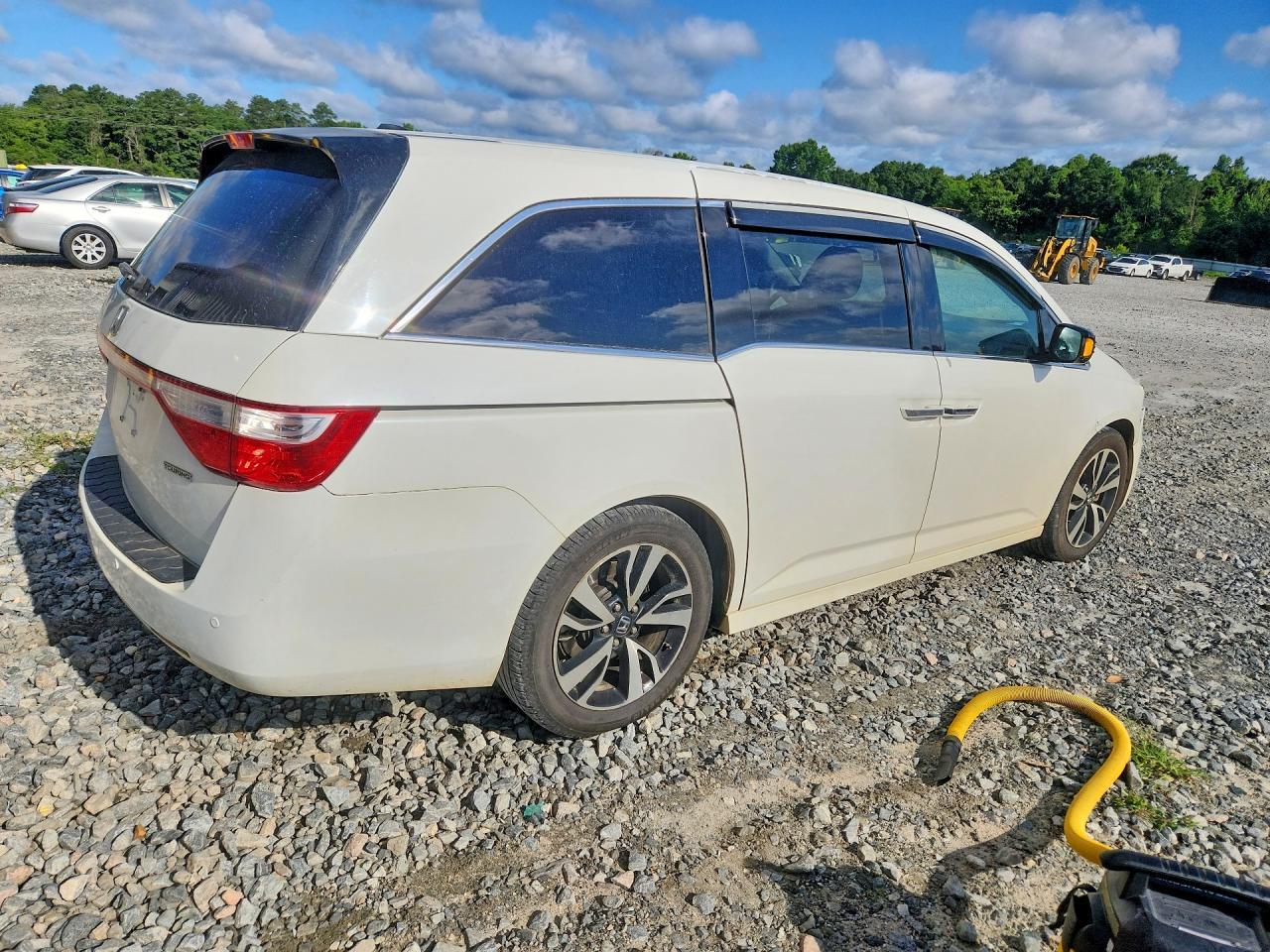2013 Honda Odyssey Touring - Фото 3