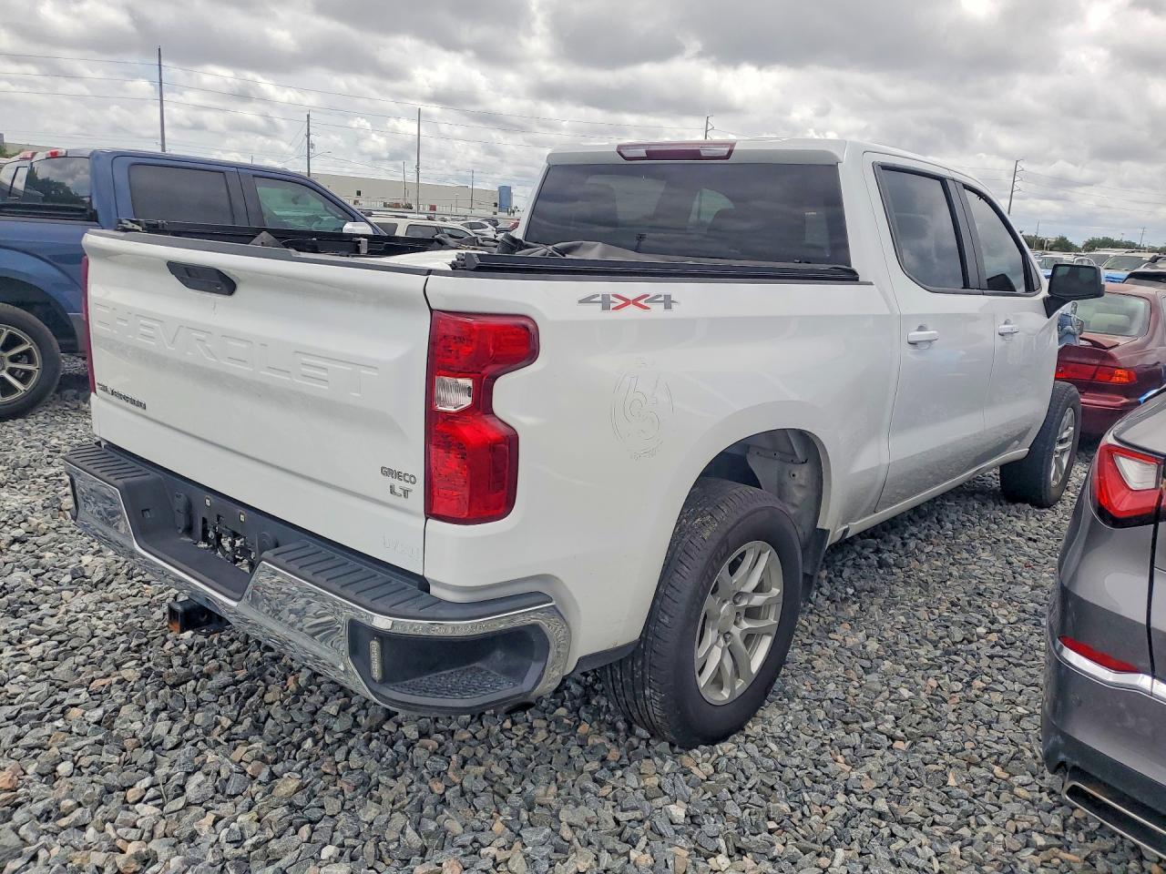 2022 Chevrolet Silverado Ltd K1500 Lt-L - Фото 3