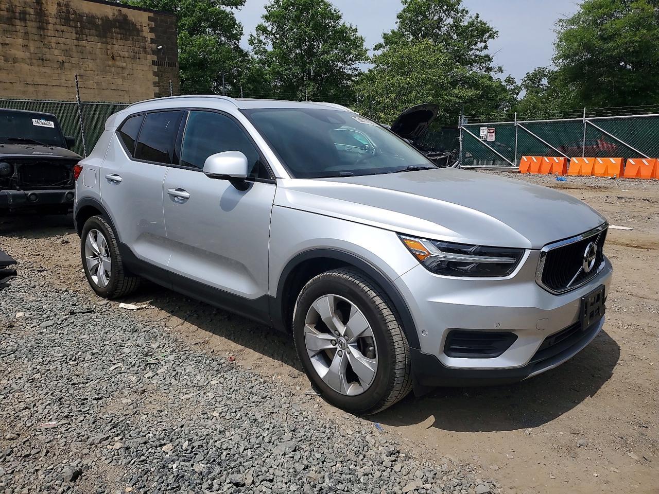 2019 Volvo Xc40 T5 Momentum - Фото 4
