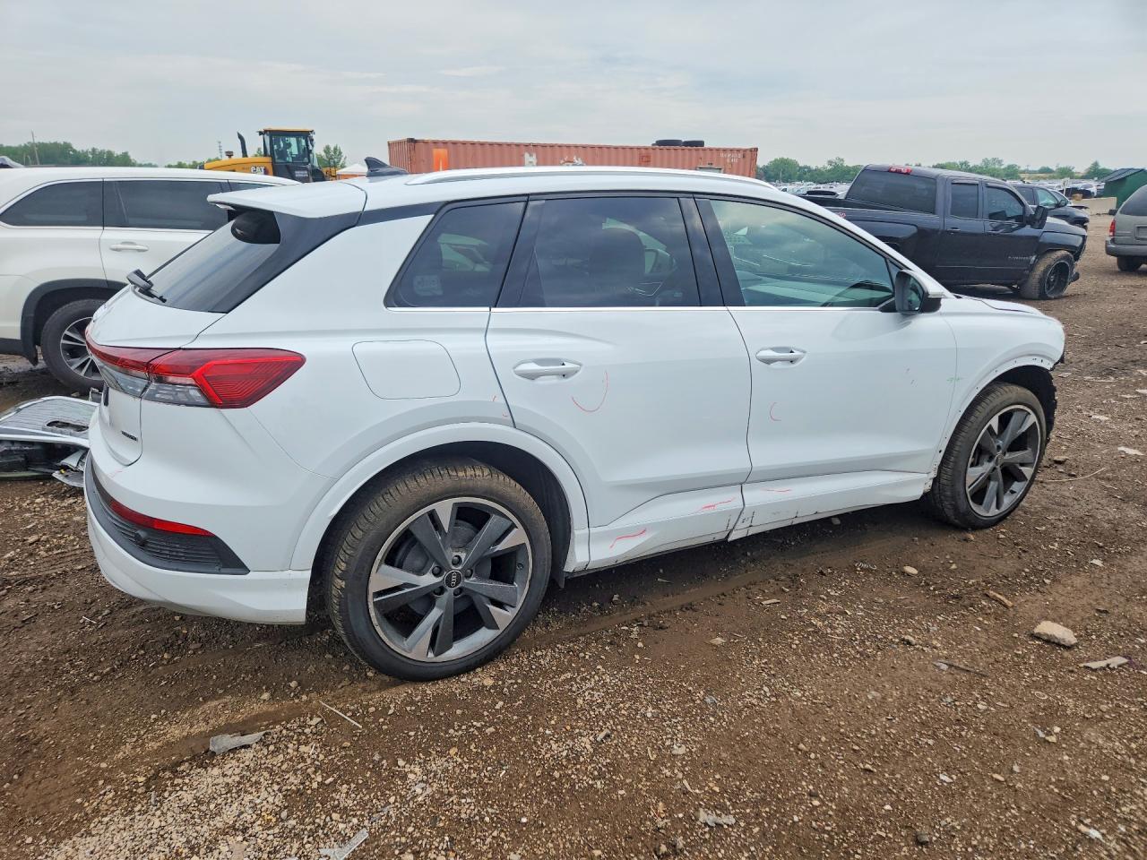 2022 Audi Q4 E-Tron Premium Plus - Фото 3