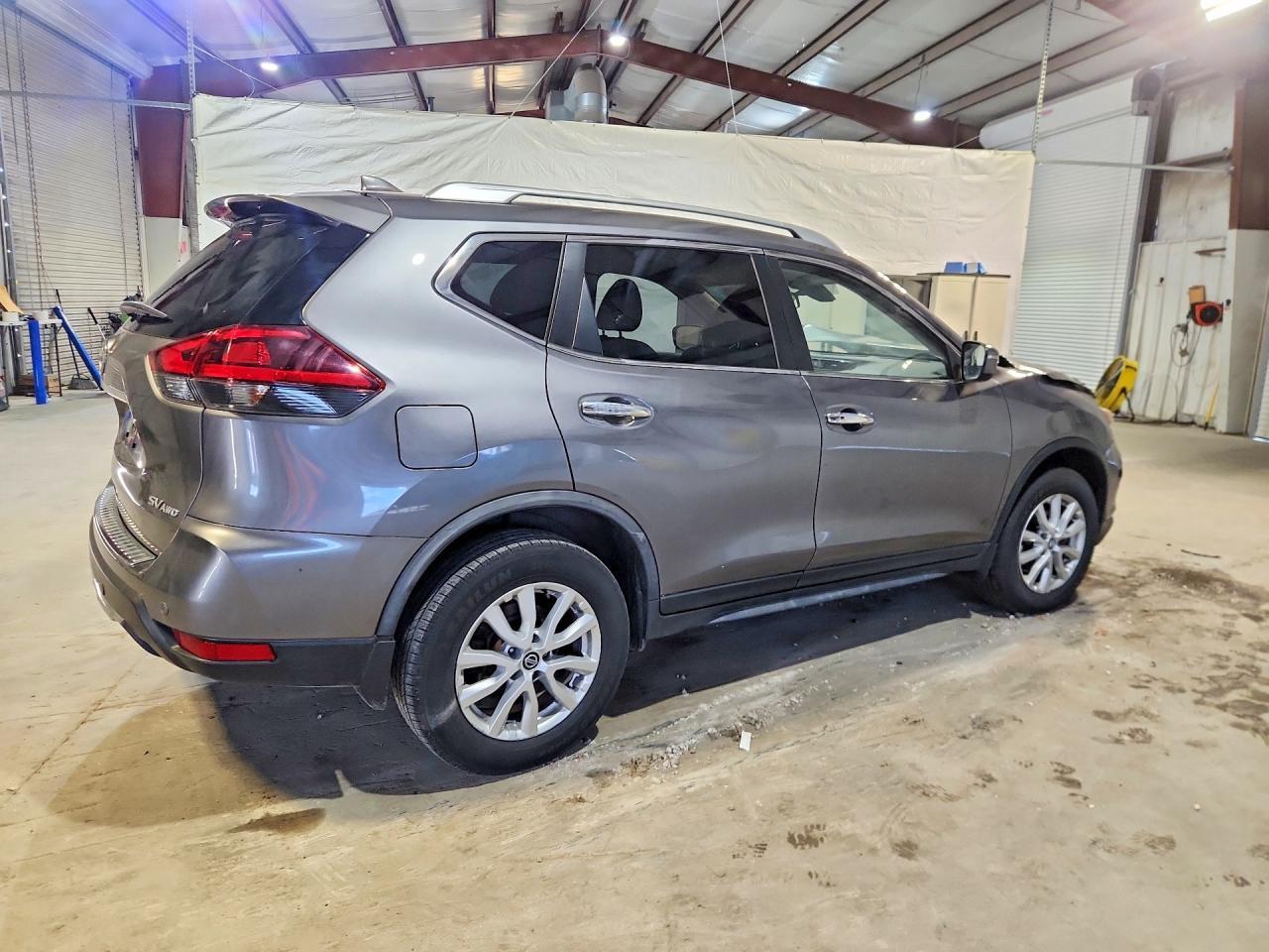 2020 Nissan Rogue Sv - Фото 3