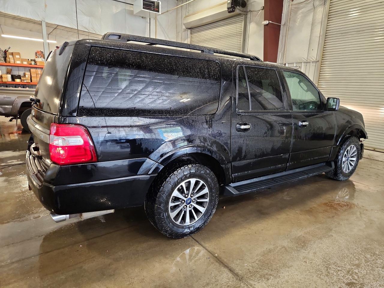 2016 Ford Expedition El Xlt - Image 3