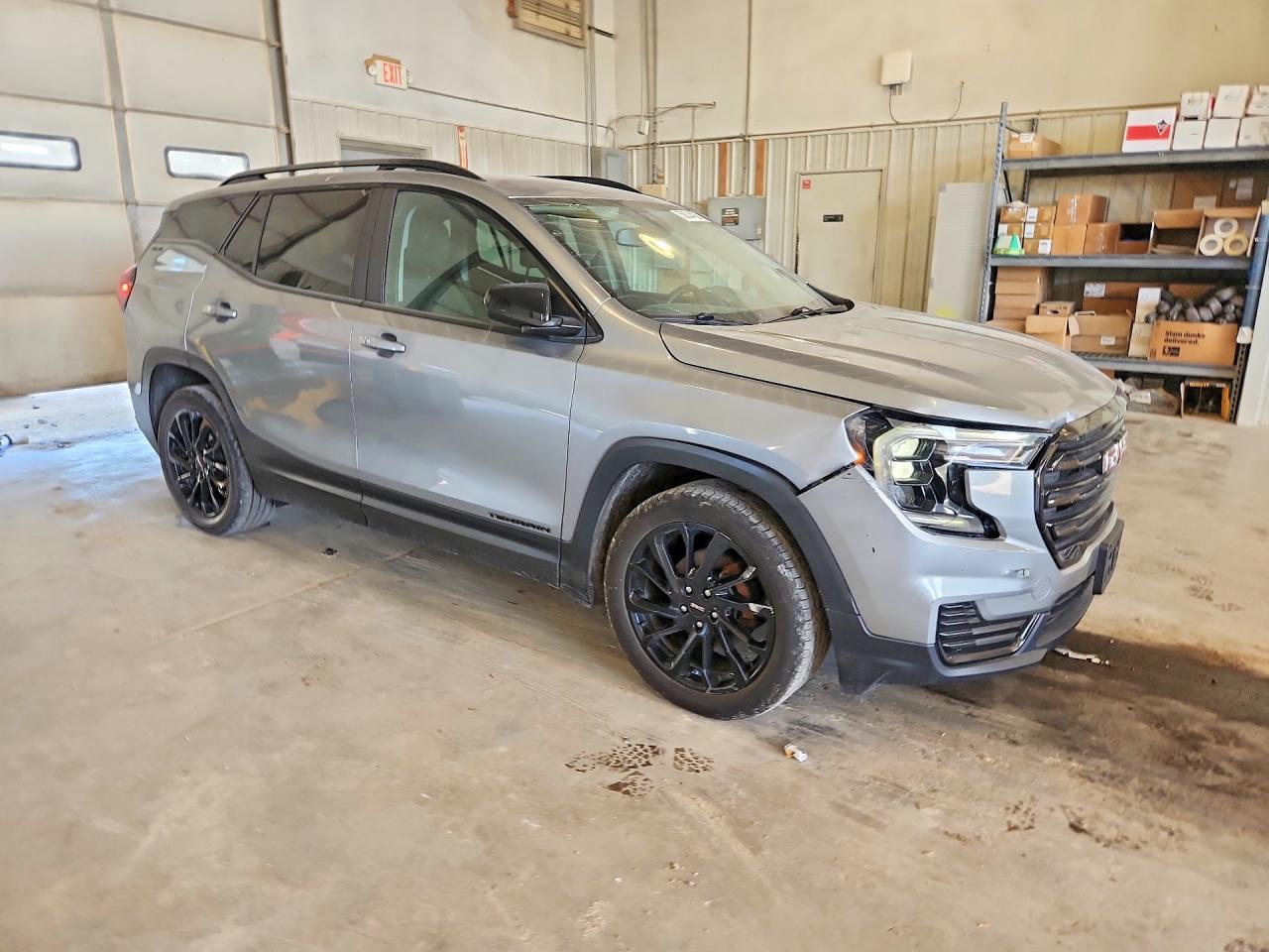 2024 GMC Terrain Sle - Image 4