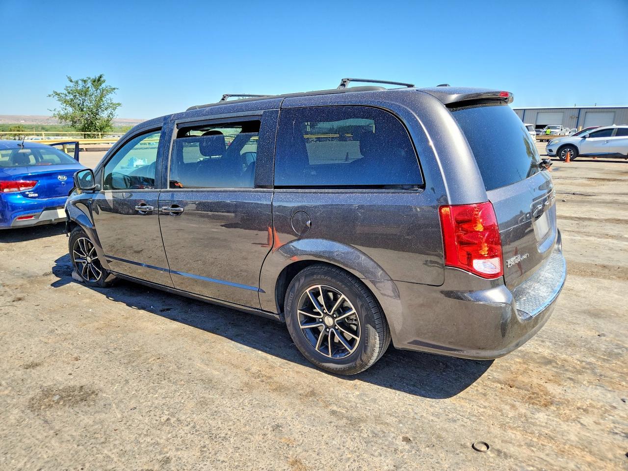 2018 Dodge Grand Caravan Gt - Фото 2