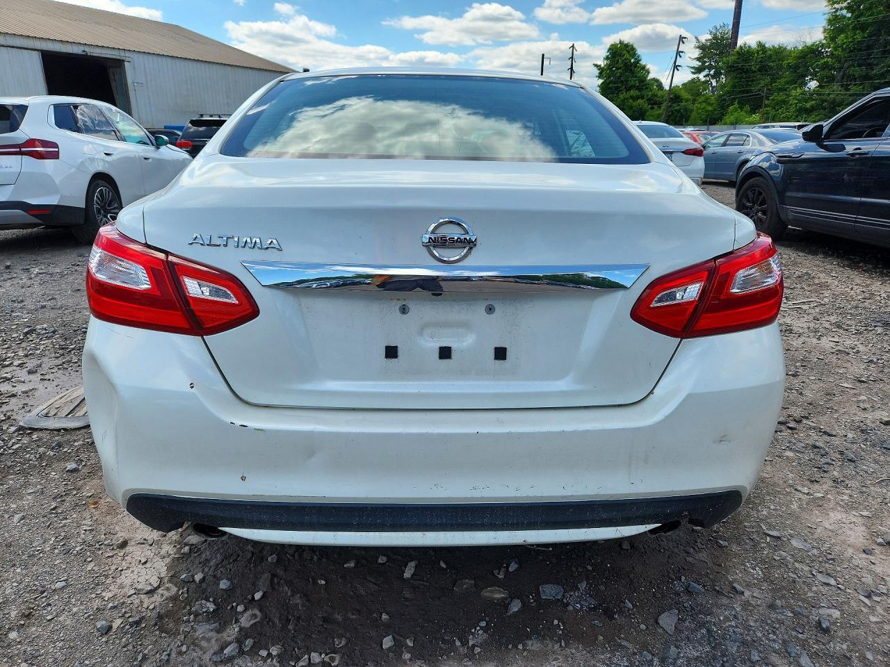 2016 Nissan Altima 2.5 S - Фото 6