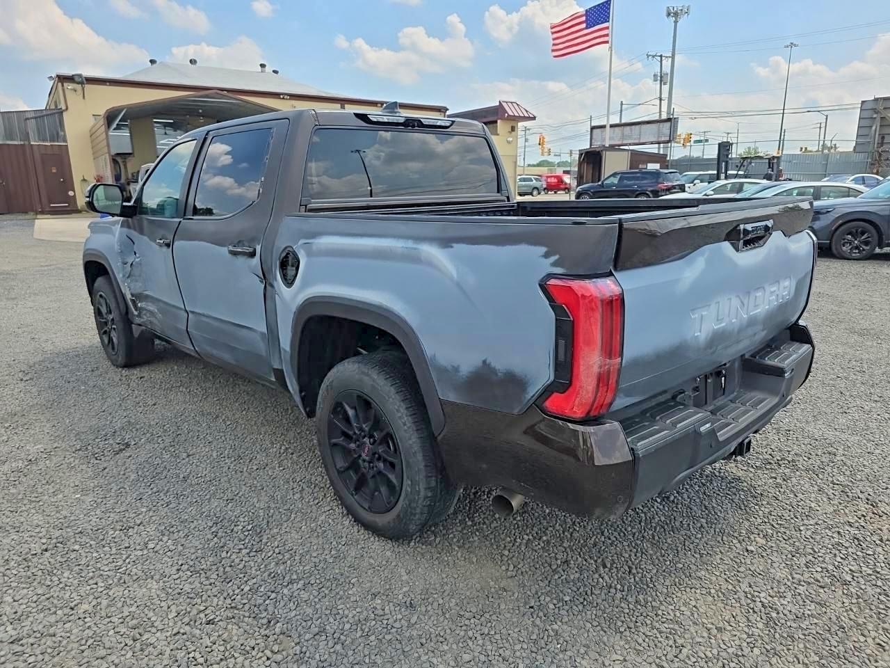 2024 Toyota Tundra Limited - Фото 2