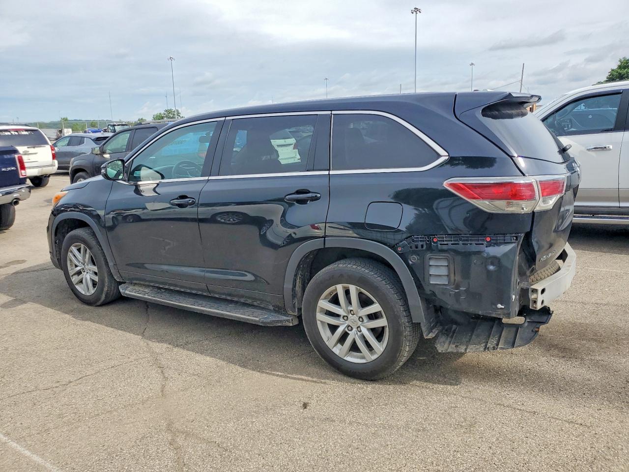 2014 Toyota Highlander Le - Фото 2