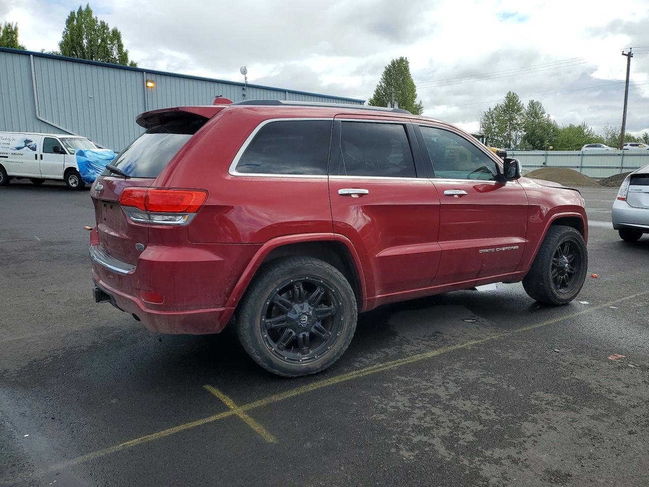 2014 Jeep Grand Cherokee Overland - Image 3
