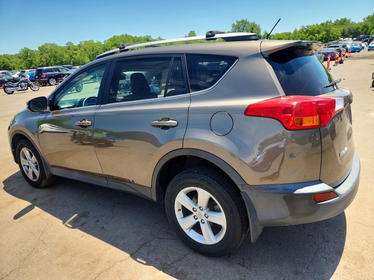 2013 Toyota Rav4 Xle - Image 2