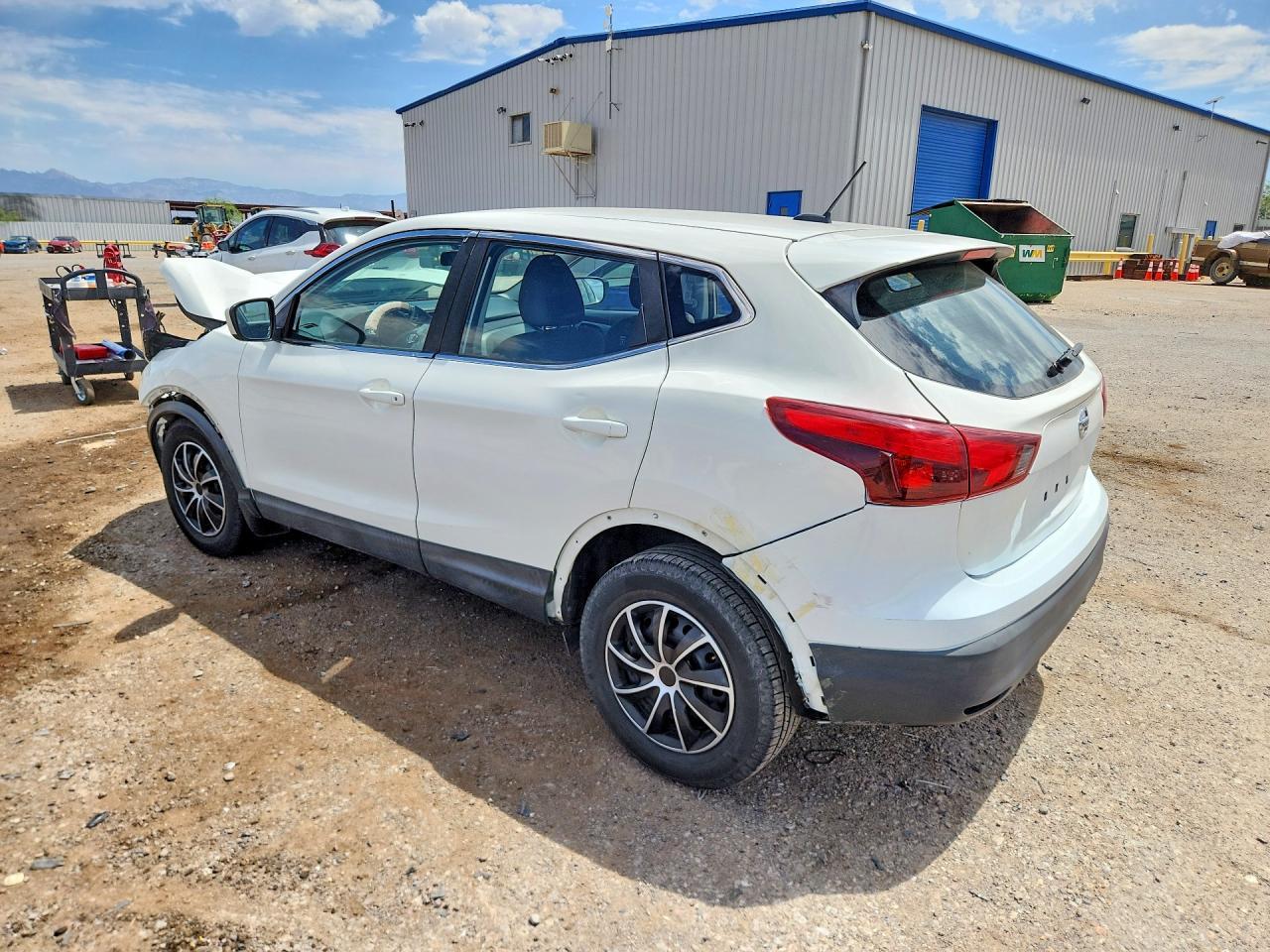 2019 Nissan Rogue Sport S - Фото 2