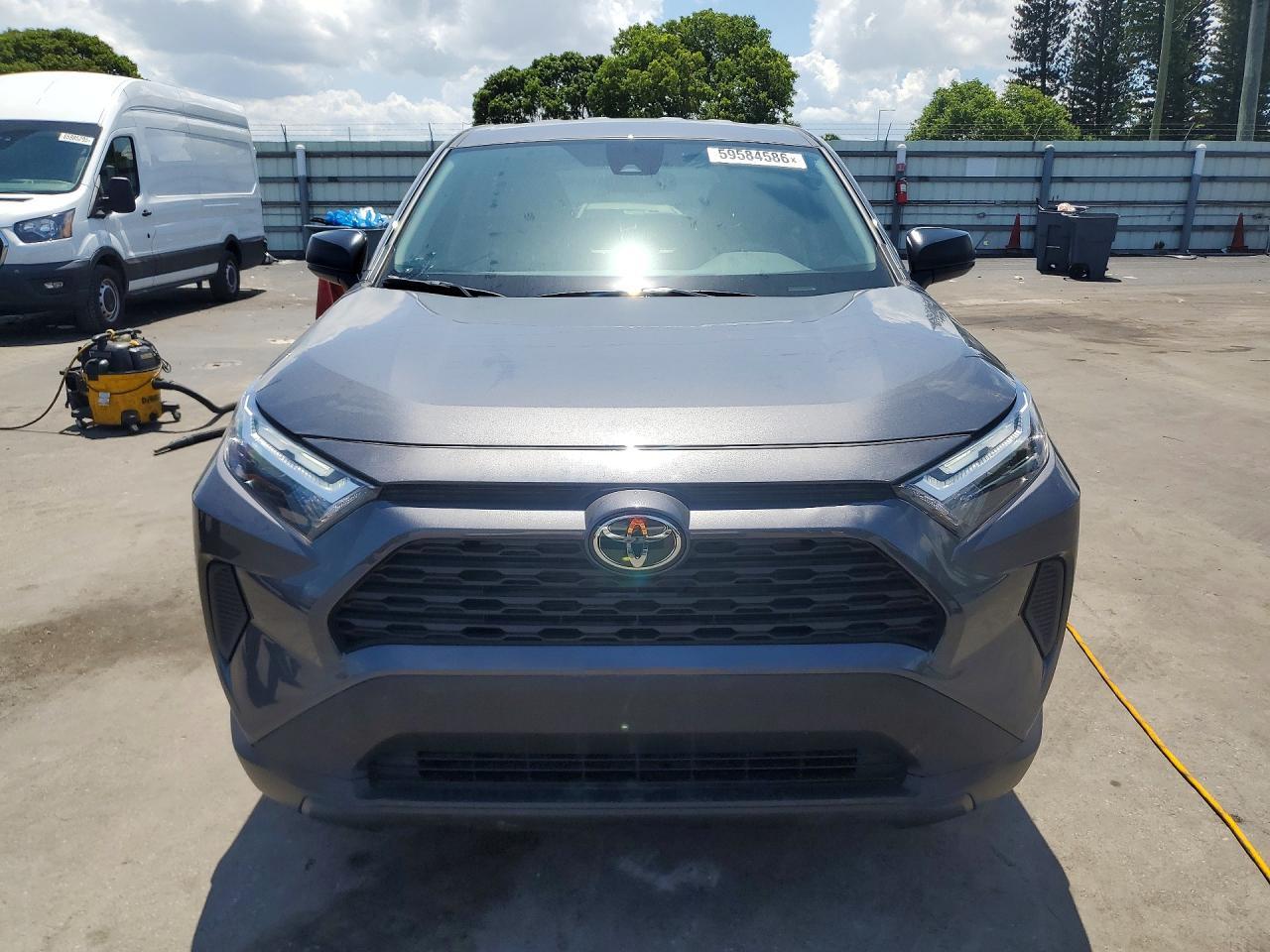 2025 Toyota Rav4 Le - Фото 5