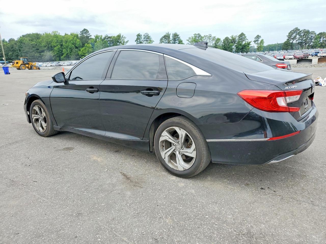 2018 Honda Accord Ex - Image 2
