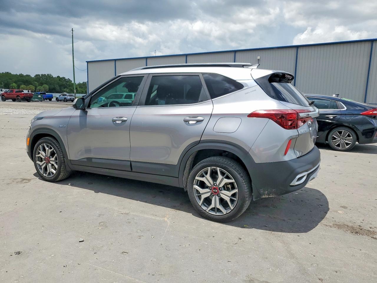 2021 Kia Seltos S - Фото 2