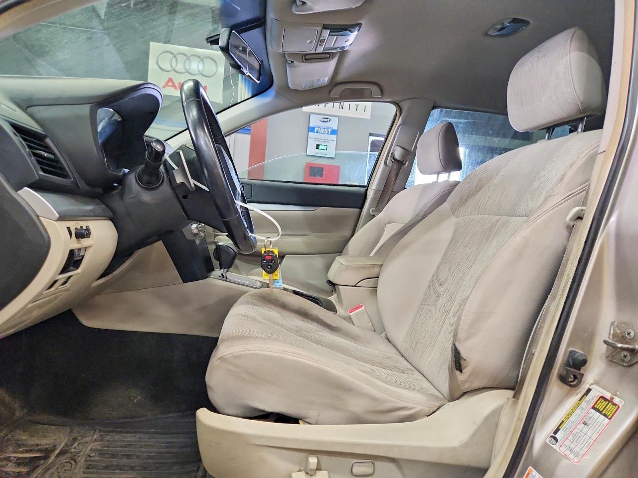 2014 Subaru Outback 2.5I Premium - Image 7