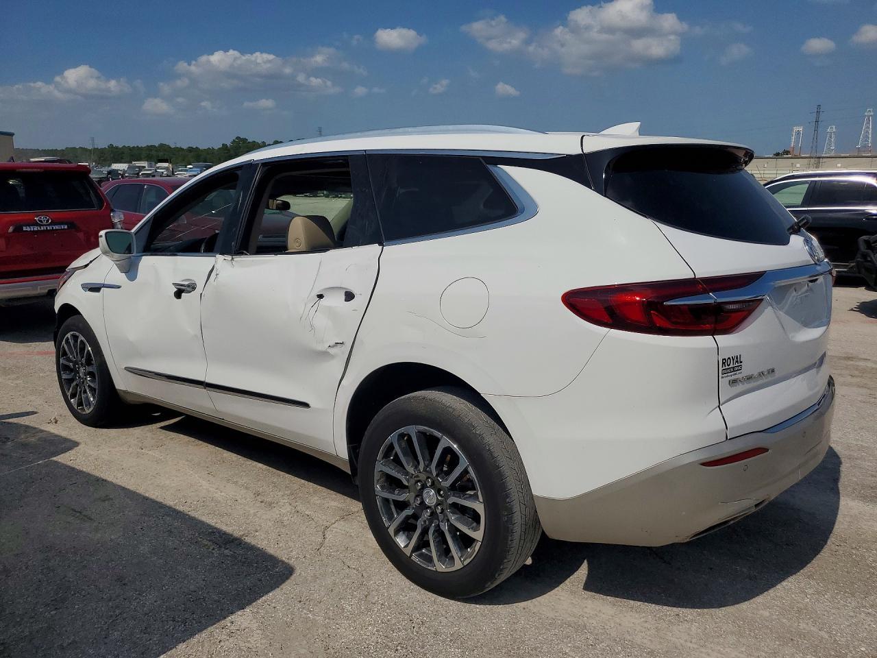 2020 Buick Enclave Premium - Image 2
