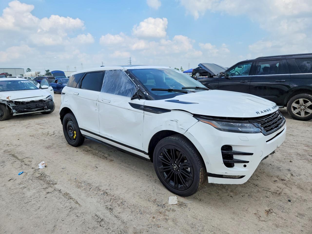 2024 Land Rover Range Rover Evoque Dynamic Se - Image 4