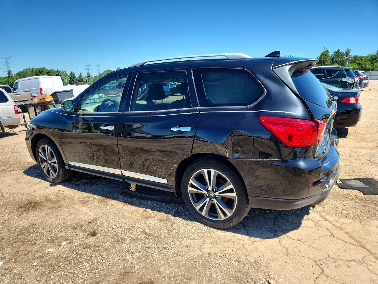 2020 Nissan Pathfinder Platinum - Фото 2