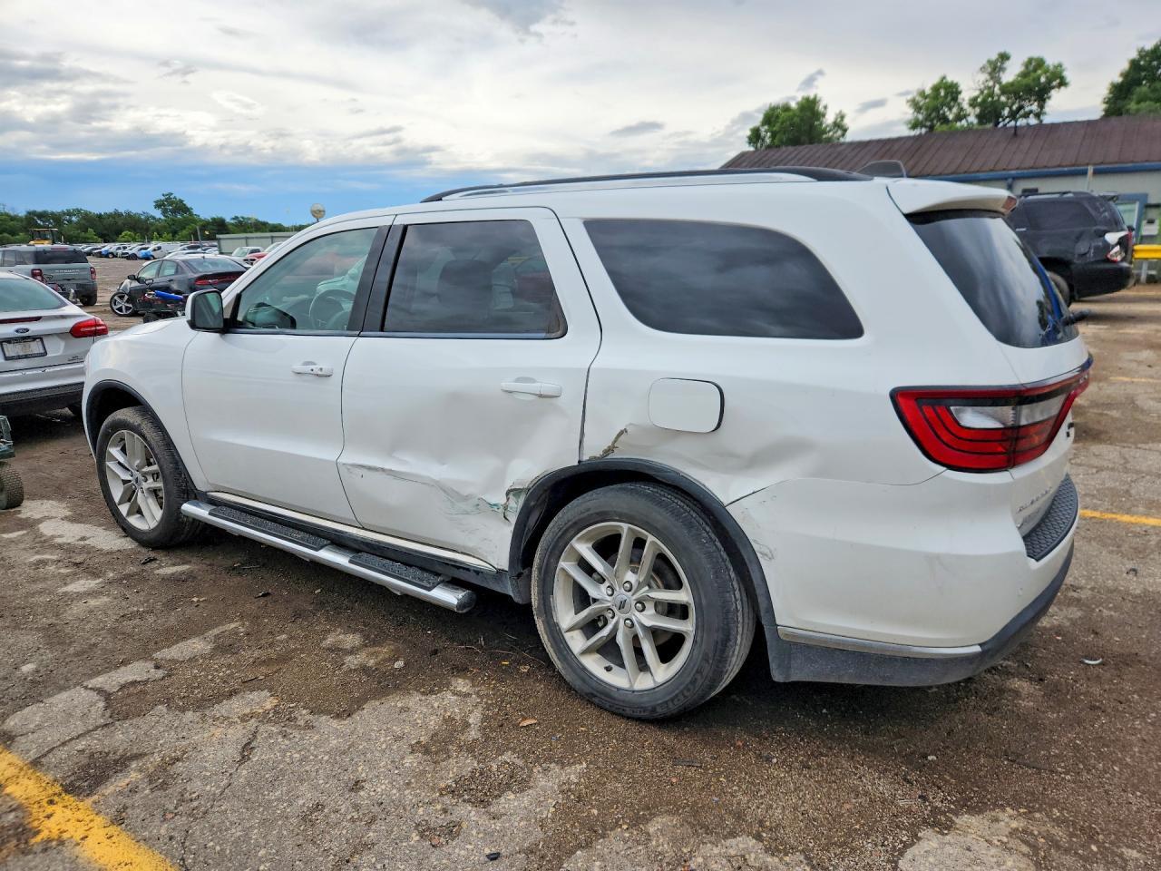2020 Dodge Durango Sxt - Image 2