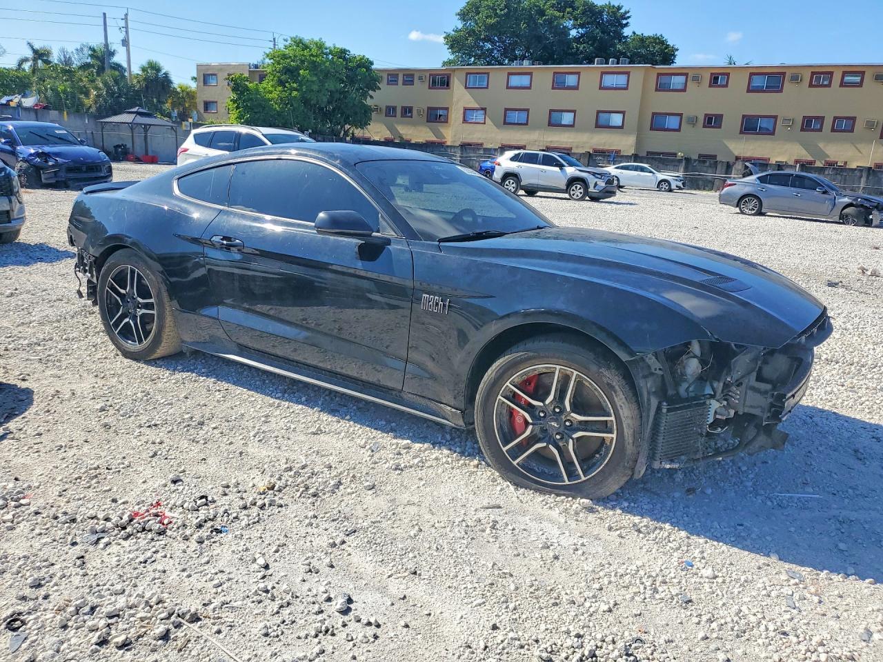 2021 Ford Mustang Mach I - Фото 4