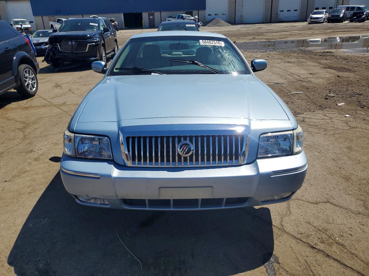 2010 Mercury Grand Marquis Ls - Image 5