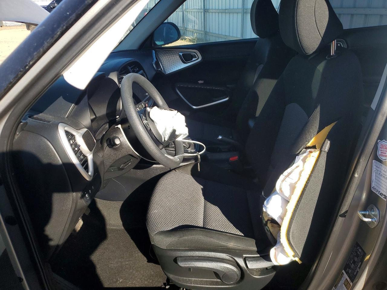 2023 Kia Soul Lx - Image 7