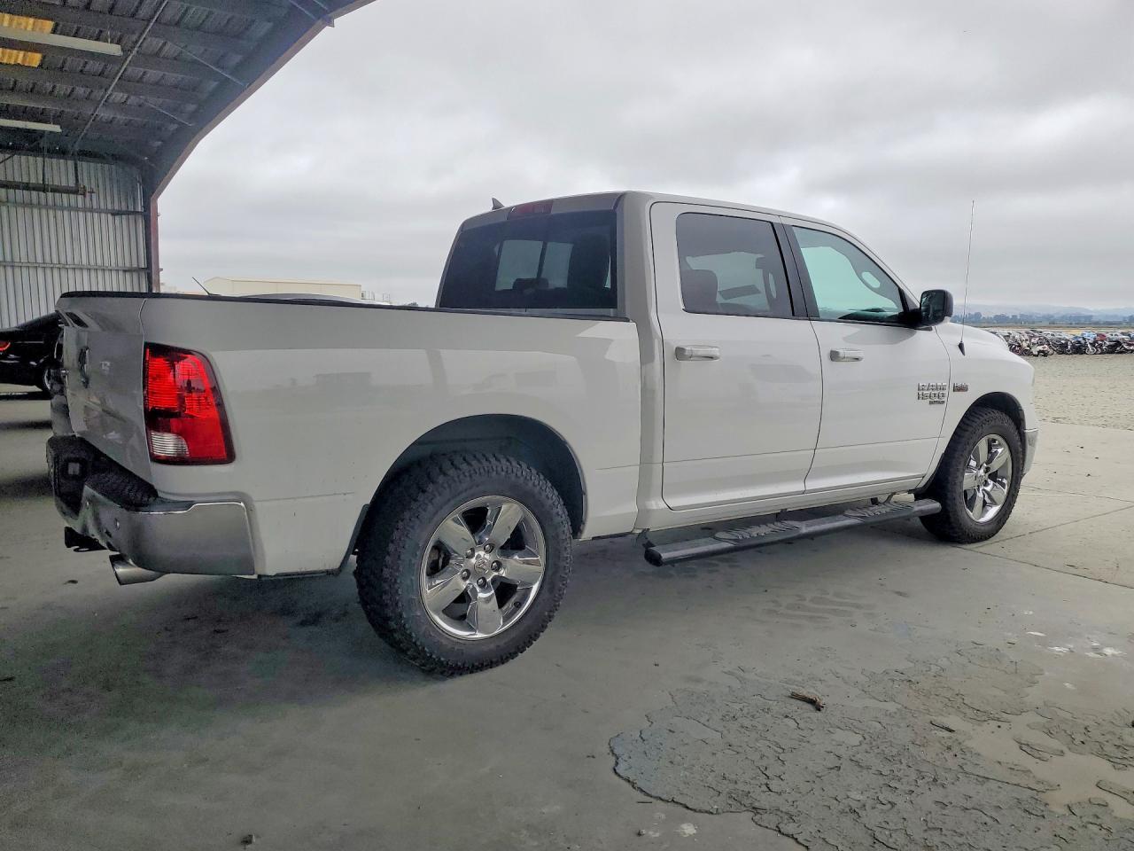 2019 Ram 1500 Classic Slt - Фото 3