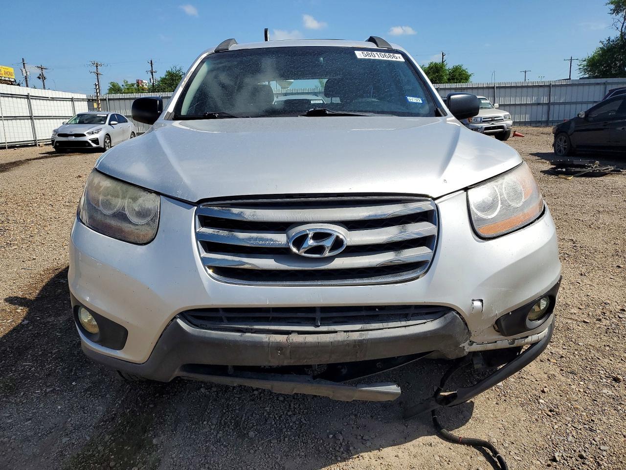 2012 Hyundai Santa Fe Gls - Image 5