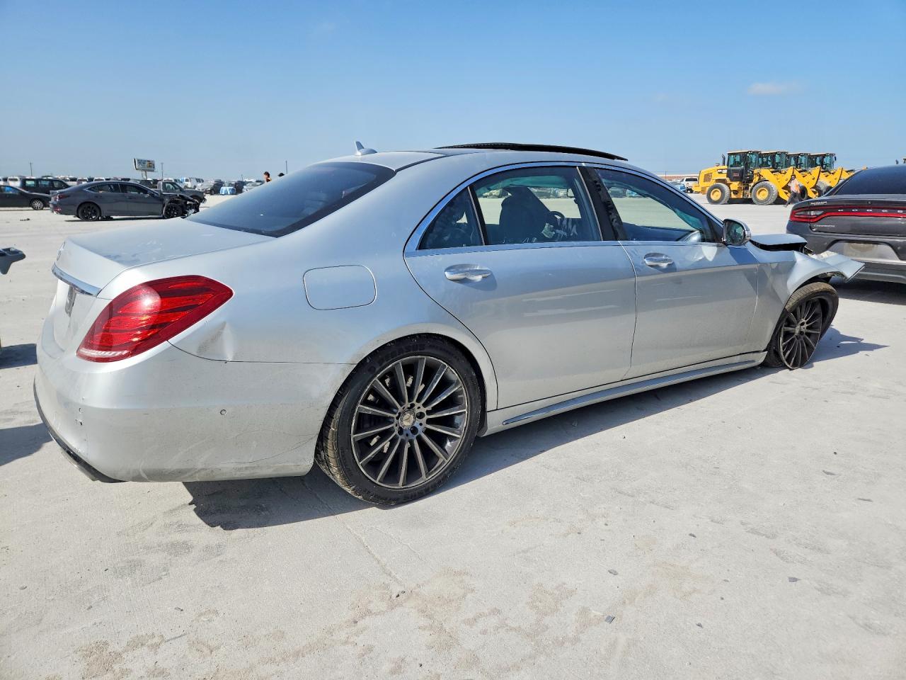 2015 Mercedes-Benz S 550 - Фото 3