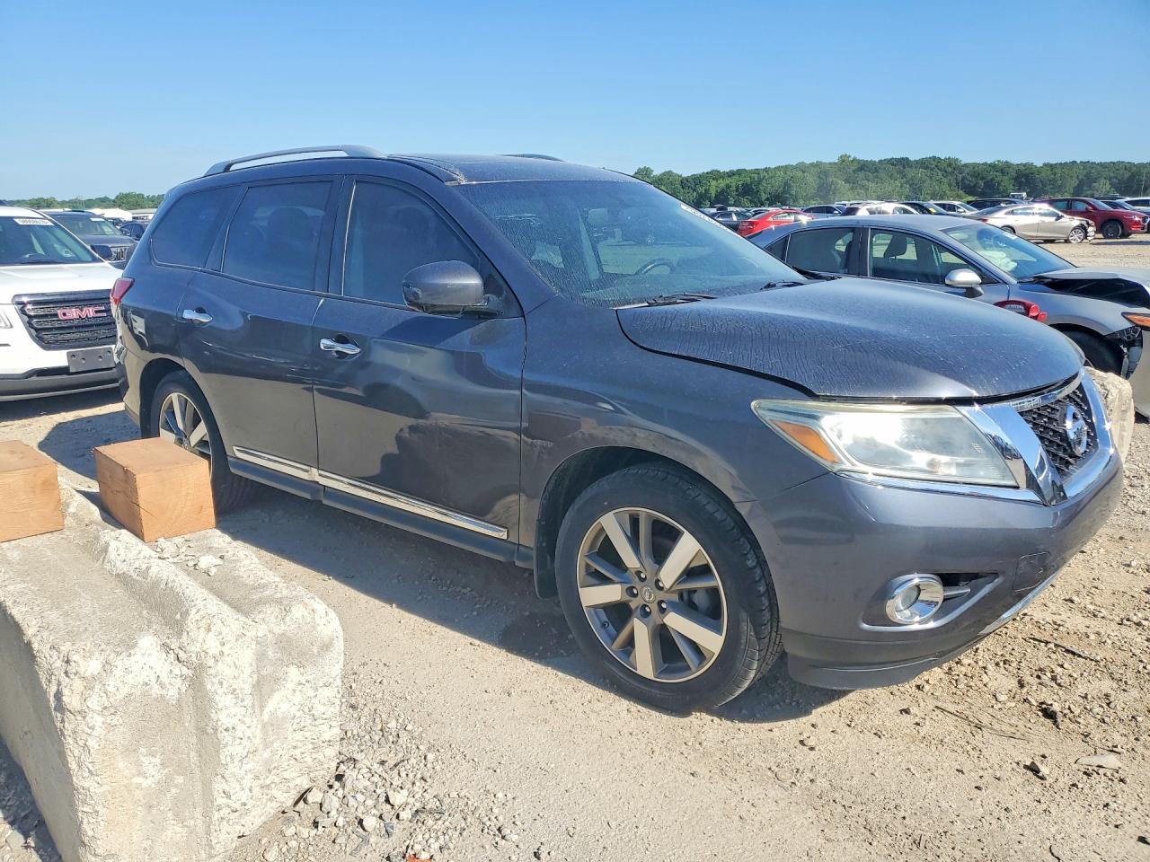 2014 Nissan Pathfinder S - Фото 4