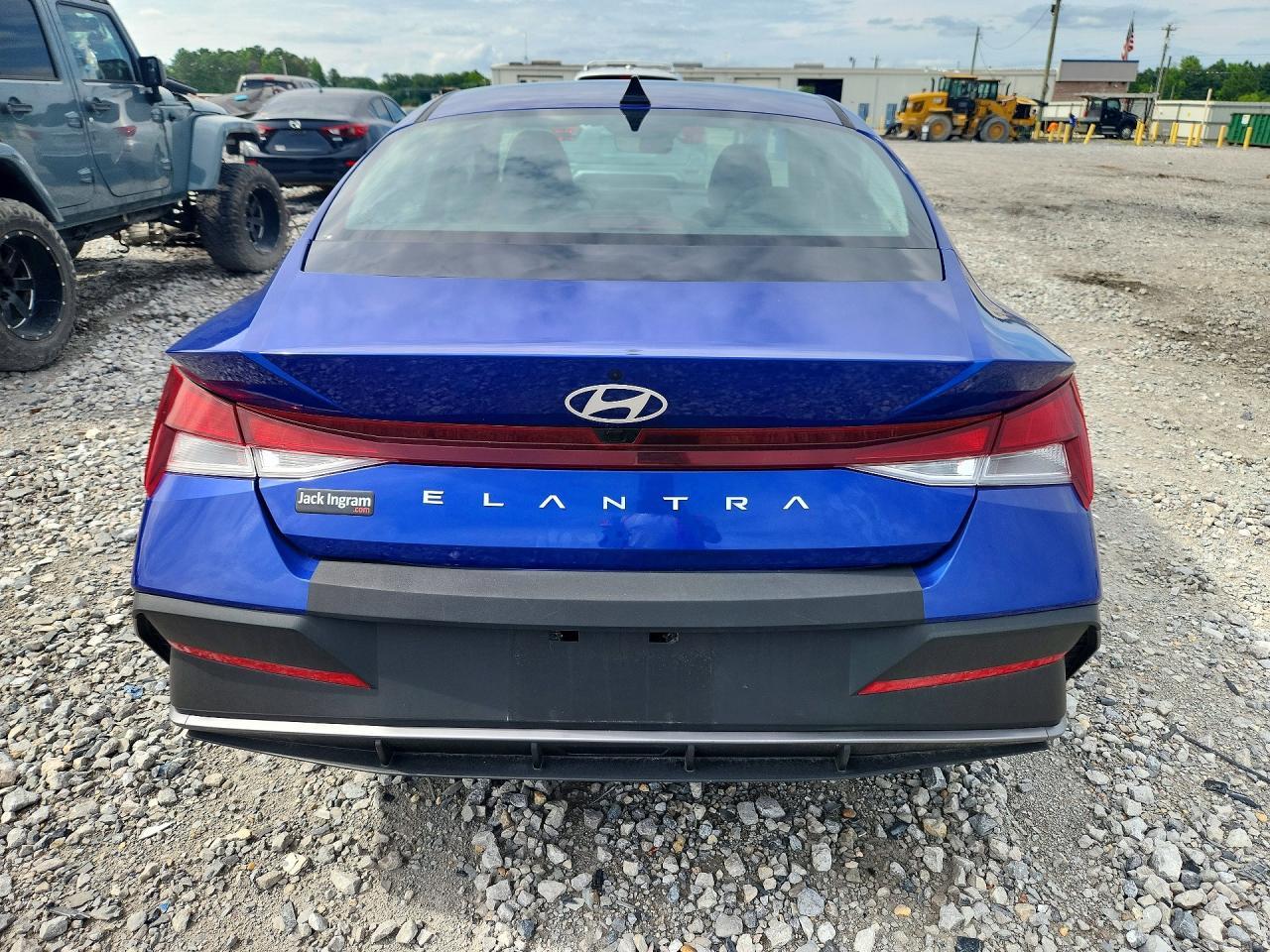 2024 Hyundai Elantra Sel - Фото 6