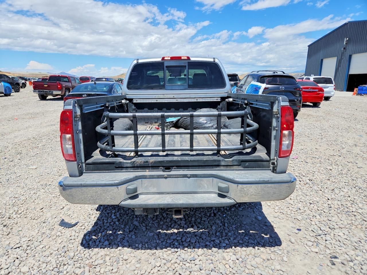 2005 Nissan Frontier Se - Фото 6