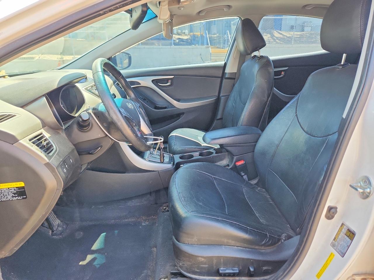 2013 Hyundai Elantra Limited - Image 7