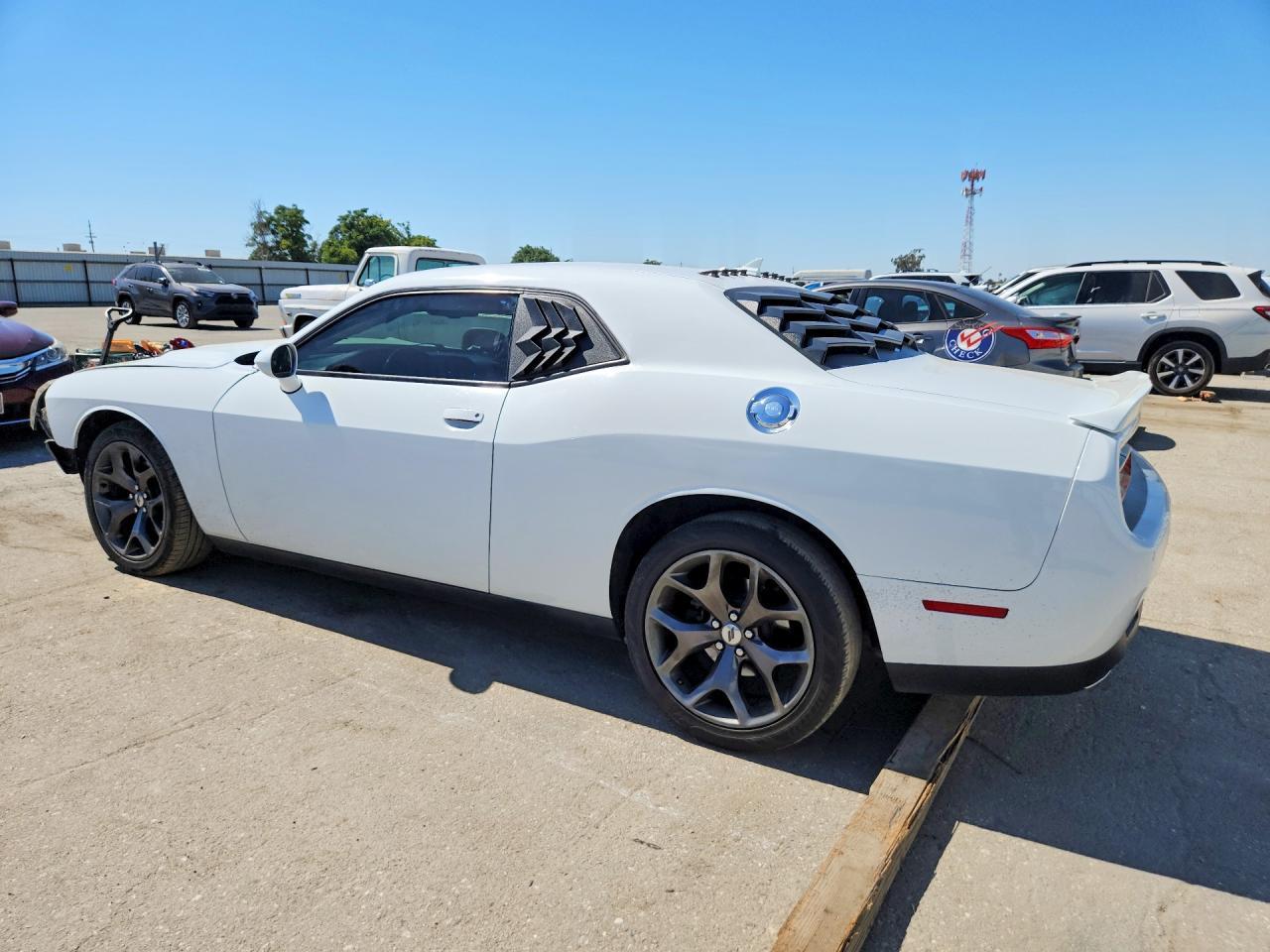 2018 Dodge Challenger Sxt - Фото 2