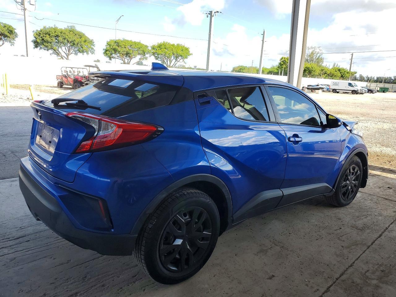 2019 Toyota C-Hr Le - Фото 3