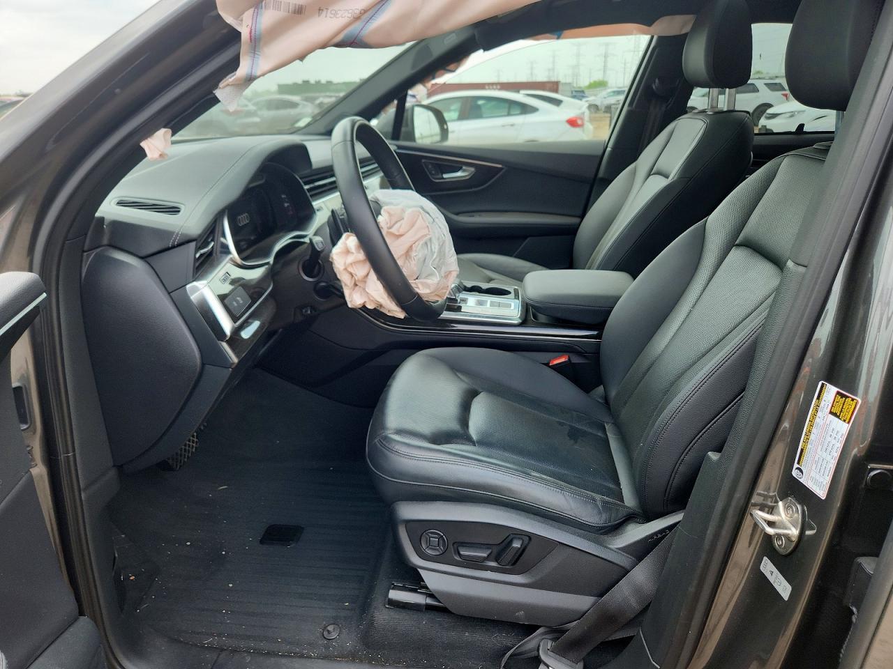 2024 Audi Q7 Premium Plus - Image 7