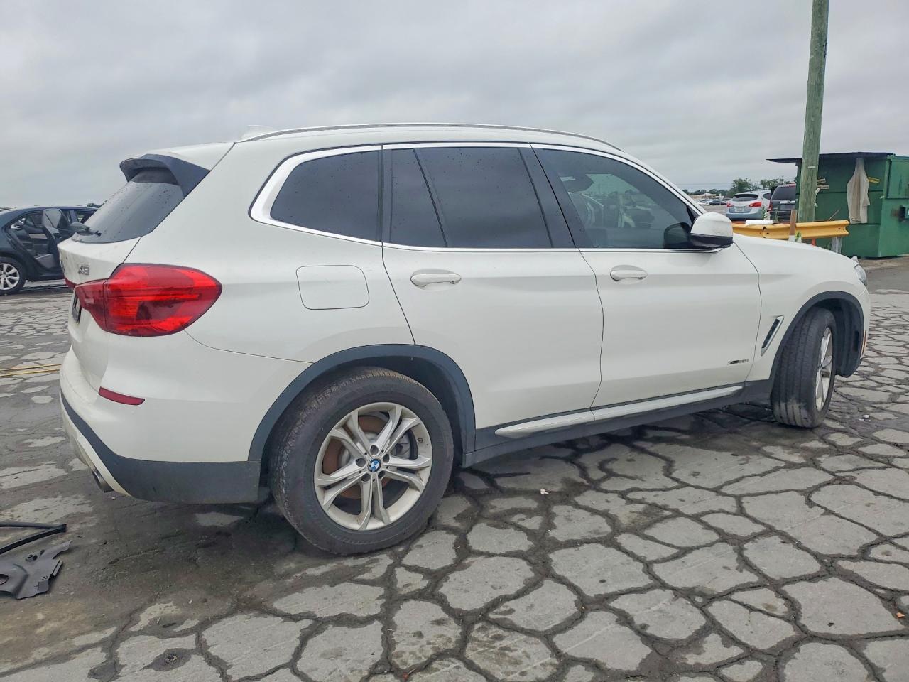 2018 BMW X3 xDrive30I - Фото 3