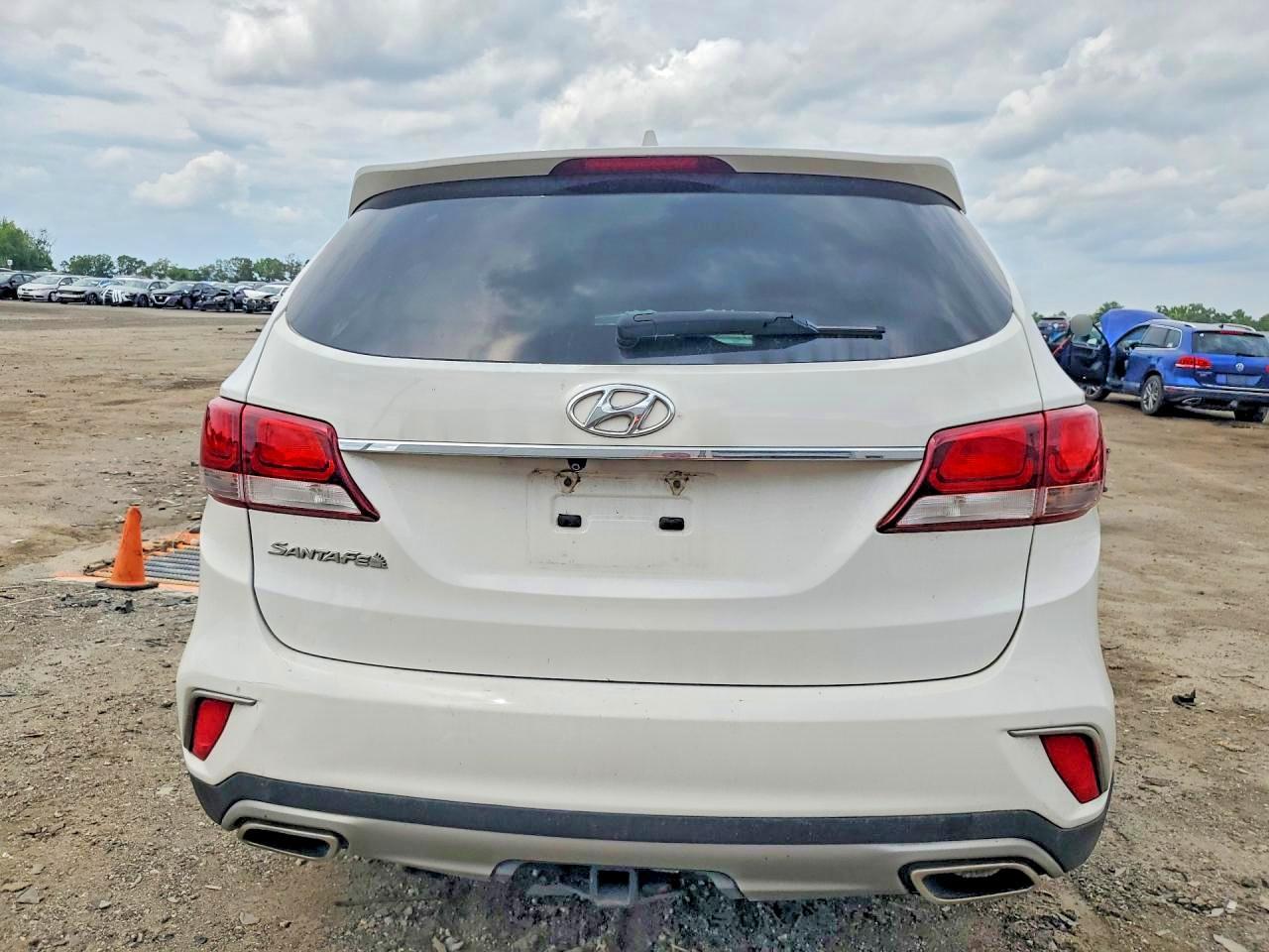 2017 Hyundai Santa Fe Se - Фото 6